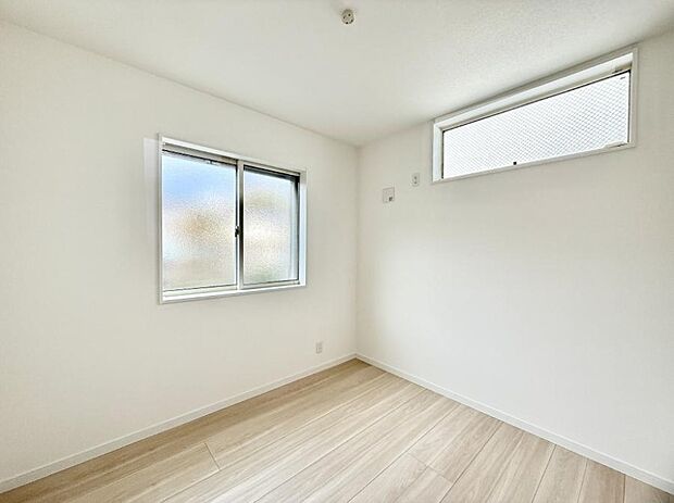 ■陽射しが差し込む暖かいお部屋