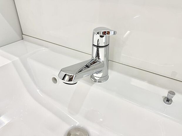 ■手洗いや顔を洗う時も快適に使える便利なシャワー