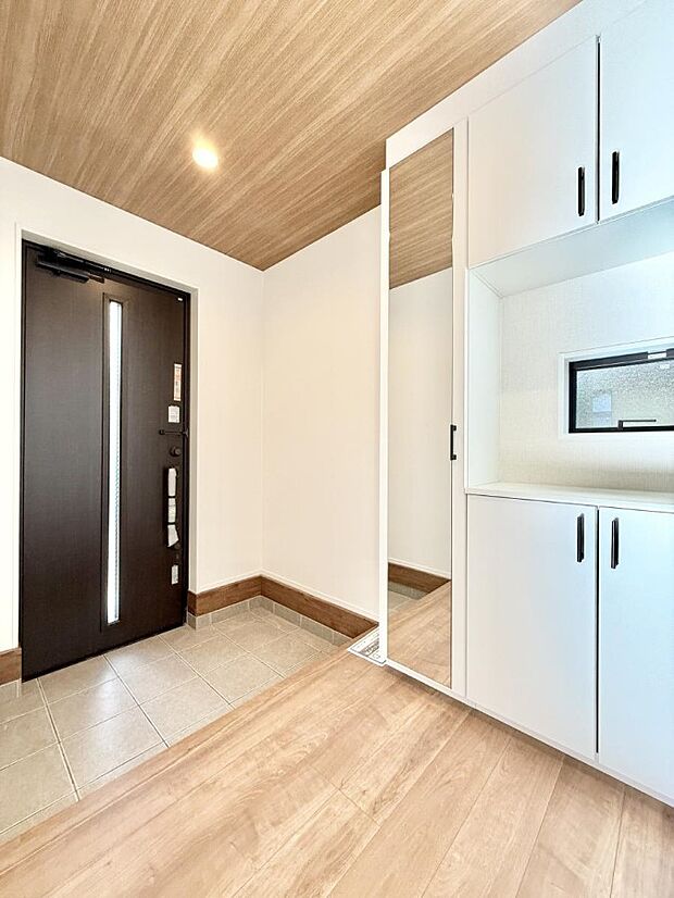 ■ シンプルで美しく、快適な暮らしの入り口