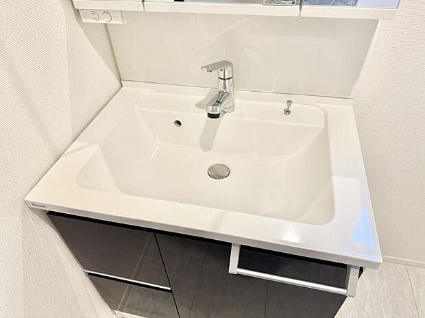 ■手洗いや顔を洗う時も快適に使える便利なシャワー