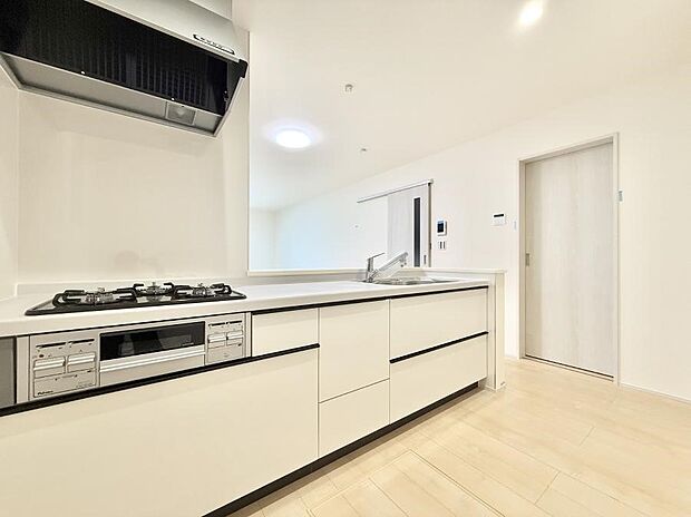 ■シンプルで機能的、毎日使いやすいキッチン