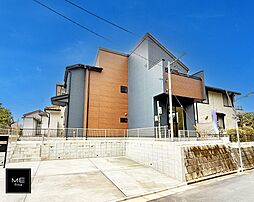 東京都八王子市元八王子町１丁目