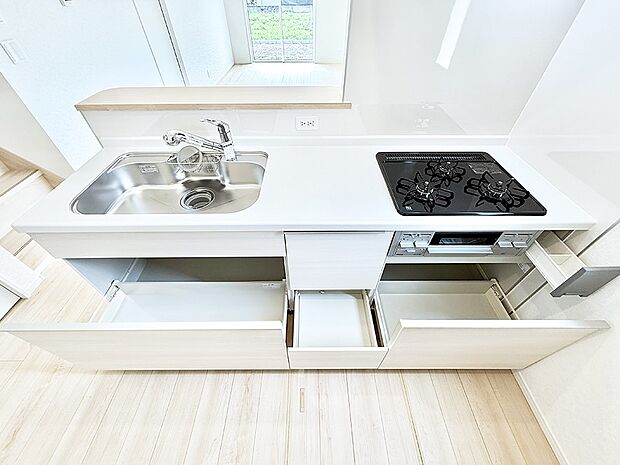 2号棟 ■家族の絆を深める、温もりのあるキッチン