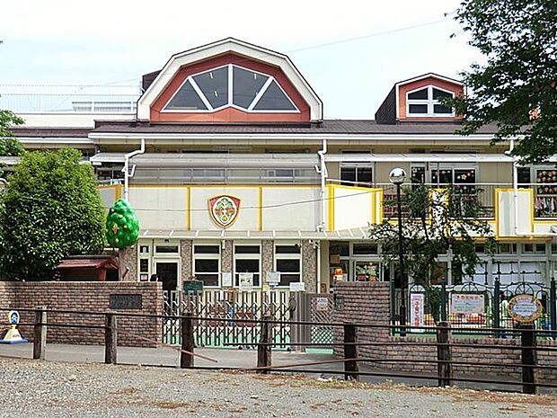 幼稚園・保育園 200m 諏訪保育園