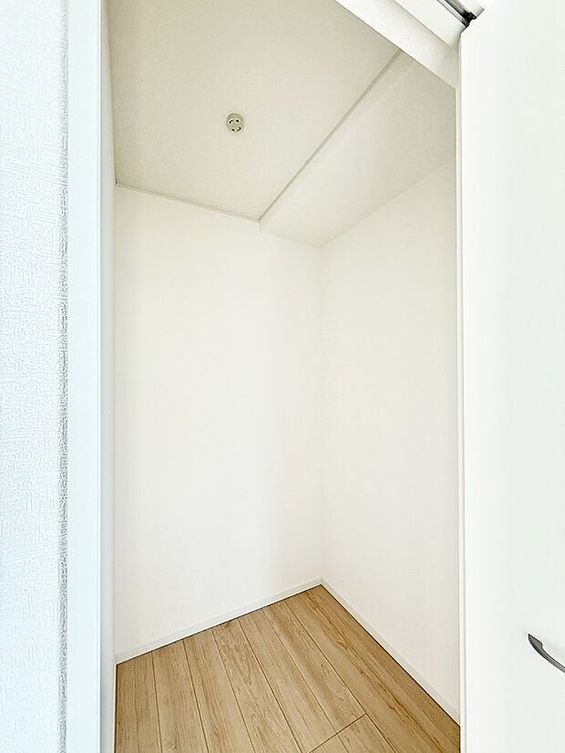 2号棟 ■プラスαの収納スペース