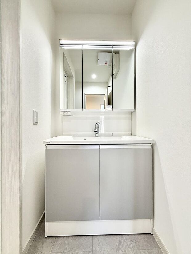 ■朝の準備がスムーズにできる広さです