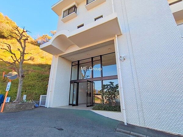 ■管理の行き届いたエントランスで安心して暮らせる環境です