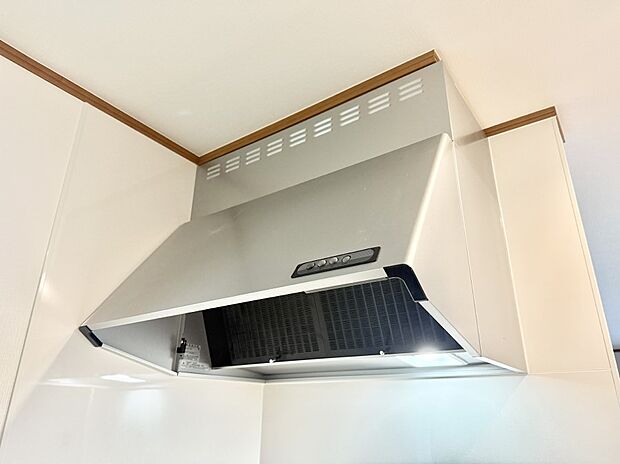 ■調理時の蒸気や匂いが換気扇に誘導され、効率的に排煙ができます。