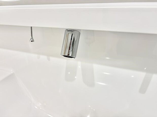 ■手洗いや顔を洗う時も快適に使える便利なシャワー