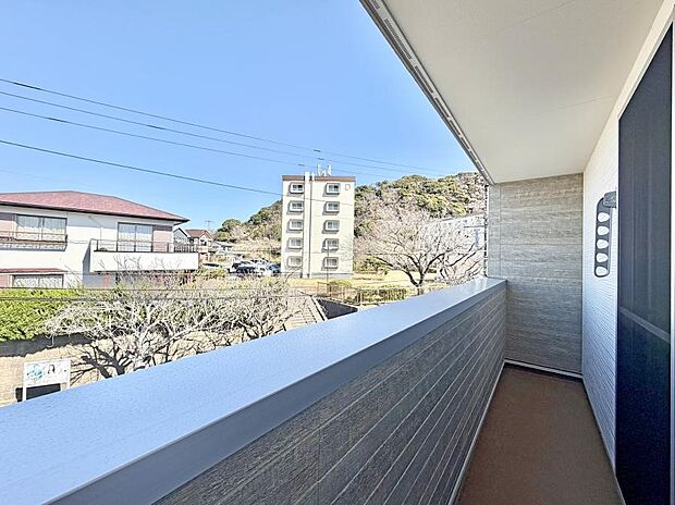 ■ 季節の移ろいを感じられる開放的な空間です