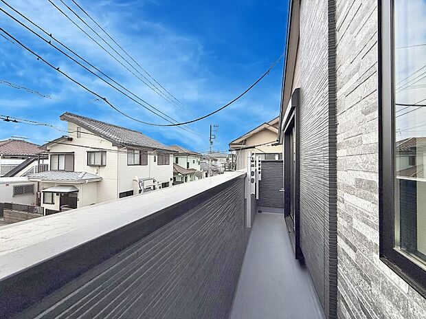 ■ 季節の移ろいを感じられる開放的な空間です