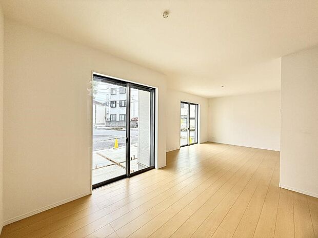 ナチュラルなリビングはどんなインテリアにも合います