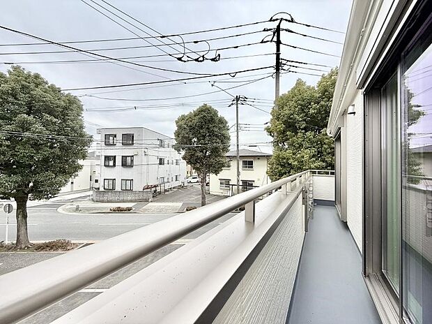 お洗濯物がよく乾く陽当たり良好のバルコニーです!