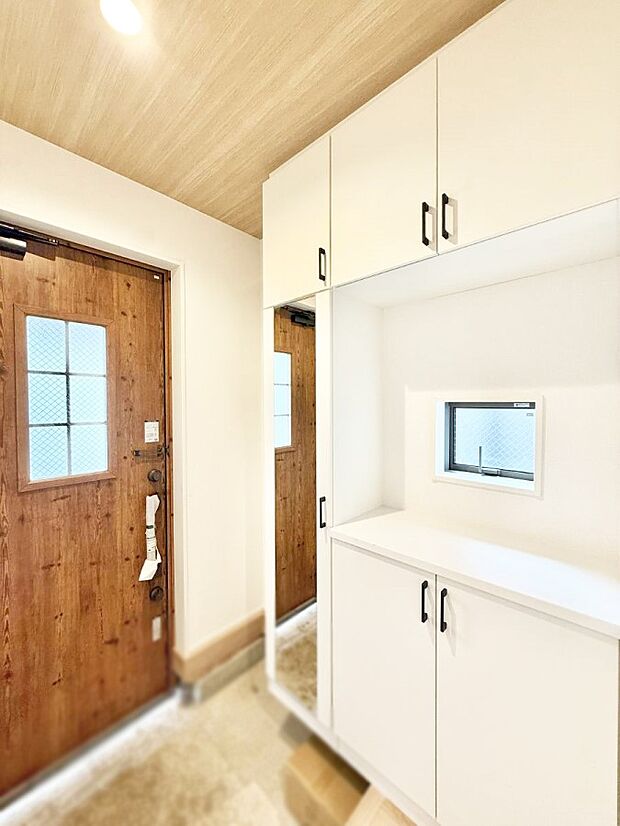 ■収納力の高いシューズボックス付! 玄関がキレイに片付きます!