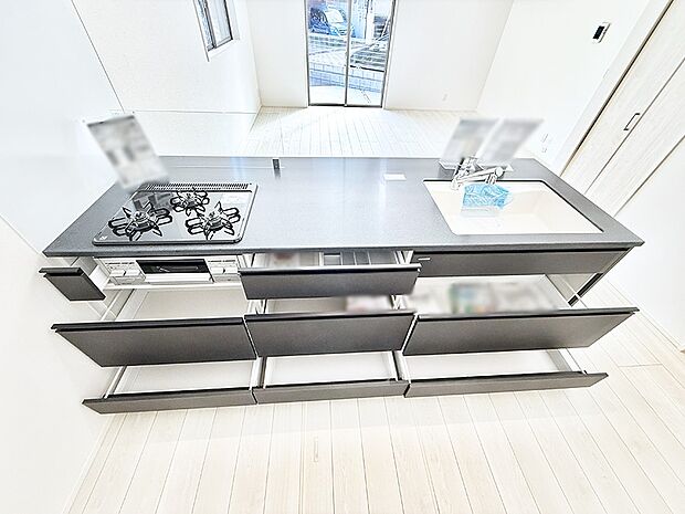 ■会話が深まる対面キッチン！家族との会話がはずみます  