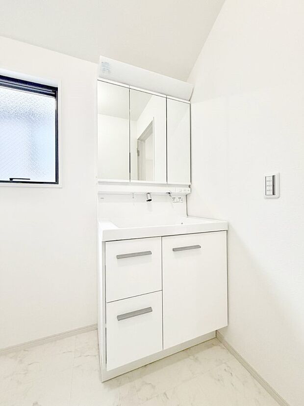 ■朝の準備がスムーズにできる広さです