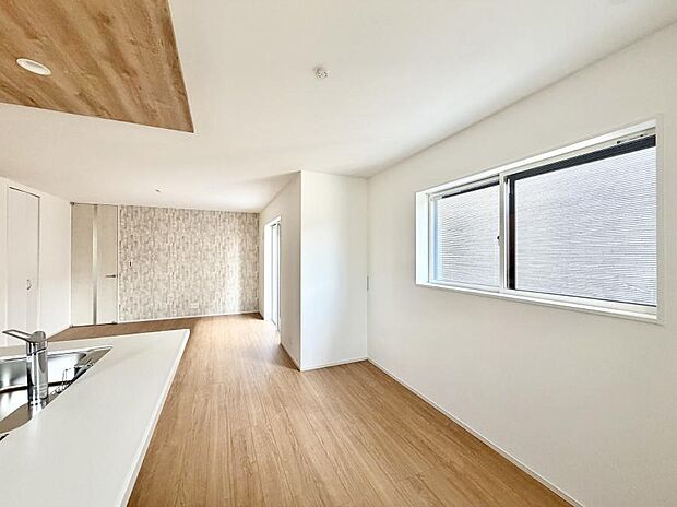 ナチュラルなリビングはどんなインテリアにも合います