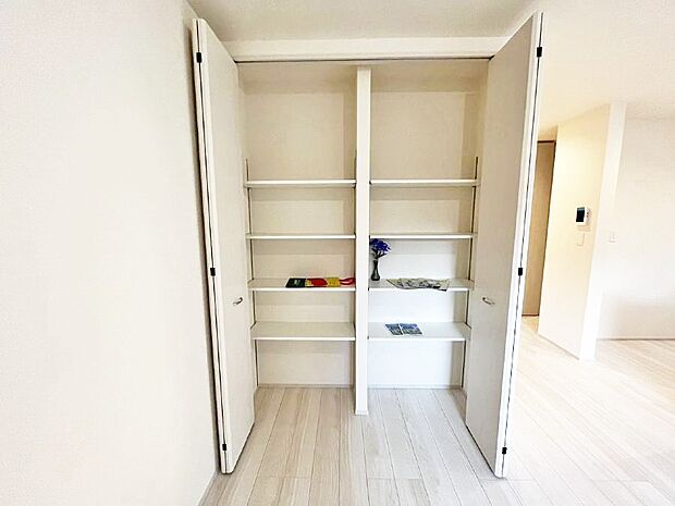 まとめて収納！！お部屋広々！！  