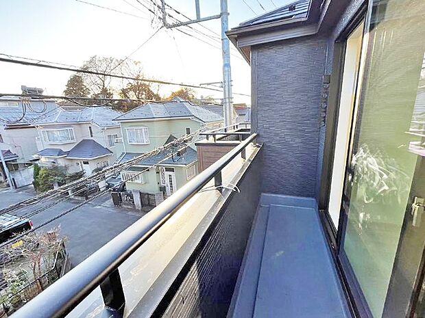 お洗濯物がよく乾く陽当たり良好のバルコニーです！