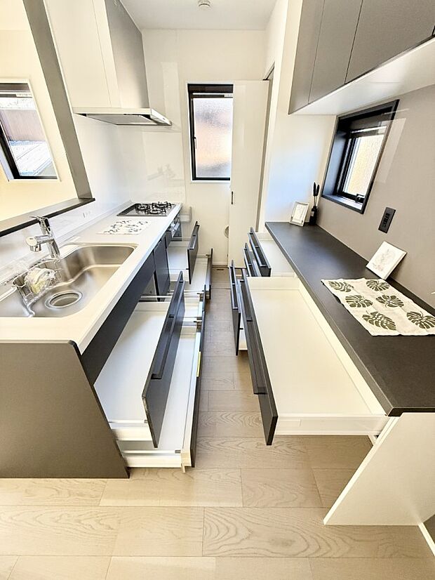 ■料理がもっと楽しくなる、快適なキッチン空間