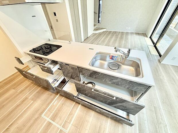 ■美味しい時間が生まれる、笑顔あふれるキッチン