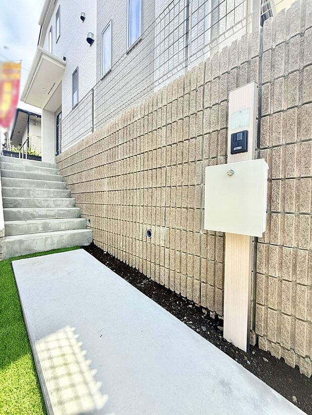 A号棟 ■ シンプルで美しく、住まいの第一印象を彩る玄関です