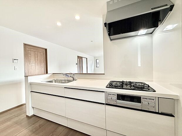 ■家族の絆を深める、温もりのあるキッチン