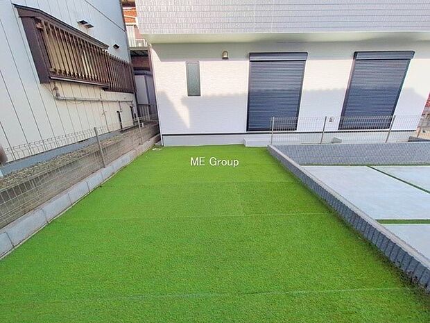 ■季節の移ろいを感じられる、落ち着いた雰囲気の屋外空間