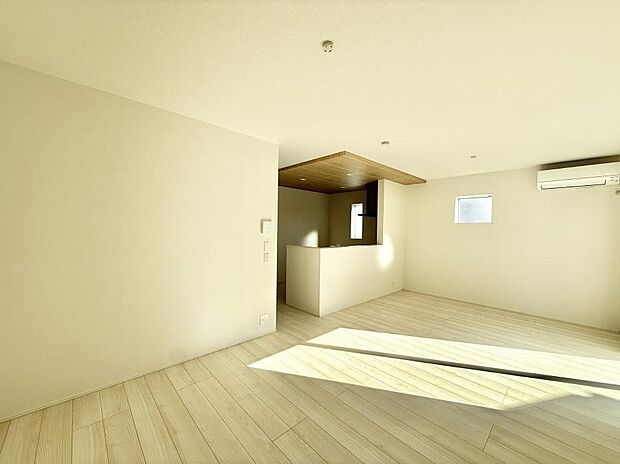 ■くつろぎと笑顔が集まる、心温まるリビング