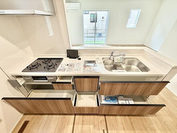 ■美味しい時間が生まれる、笑顔あふれるキッチン