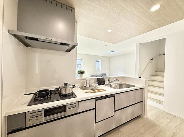 ■美味しい時間が生まれる、笑顔あふれるキッチン