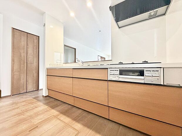 ■家族の絆を深める、温もりのあるキッチン