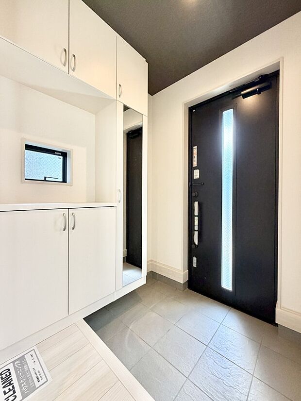 ■ ここから始まる一日、すっきり整った玄関