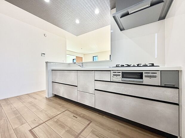 ■家族の絆を深める、温もりのあるキッチン