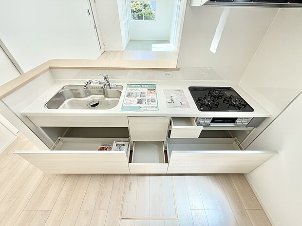 2号棟  ■おしゃれで実用的、心ときめくキッチンデザイン