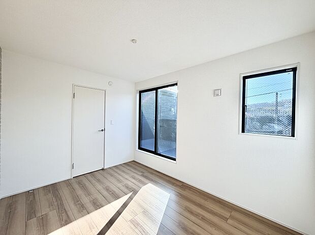 ■窓の配置や通気性の良い設計で部屋の空気がこもらず、常に新鮮な空気が流れます