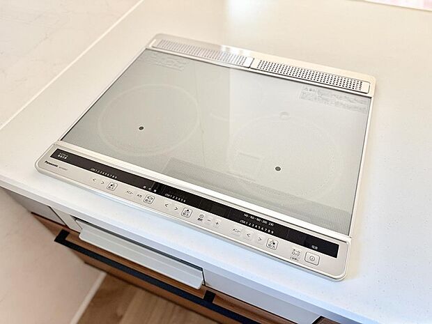 ■IHクッキングヒータはキッチン周りがアツくならずお手入れ楽ちん