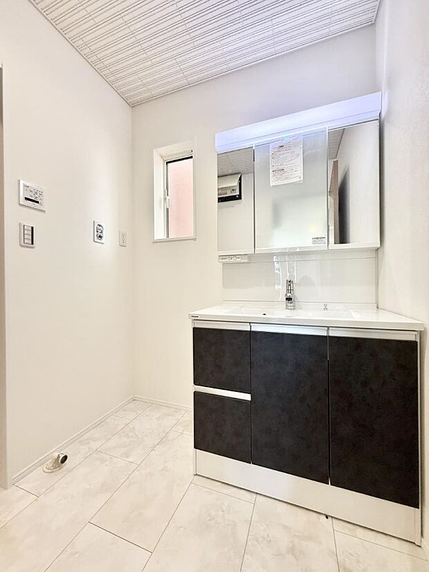 ■朝の準備がスムーズにできる広さです