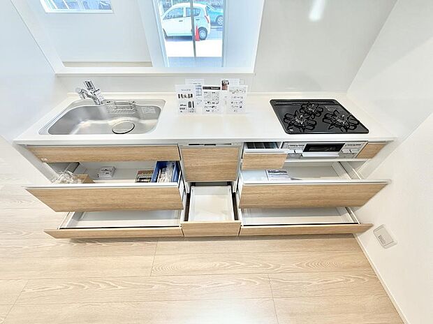 ■料理がもっと楽しくなる、快適なキッチン空間