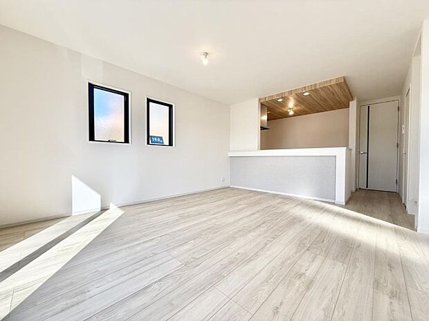 ■心落ち着く場所、ゆったり過ごせるリビング