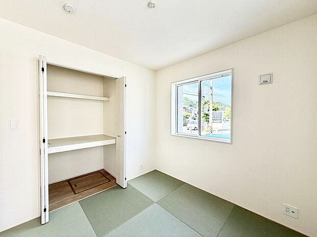 1号棟 ■落ち着いた色合いのお部屋で穏やかな時間を楽しめます