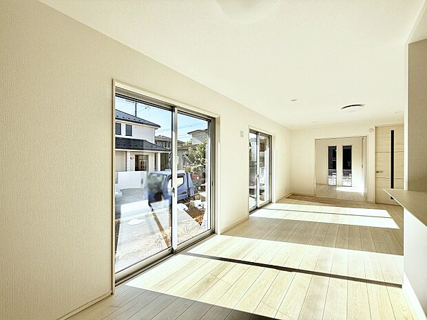 ■くつろぎと笑顔が集まる、心温まるリビング