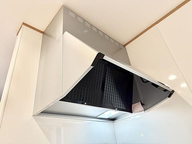 ■調理時の蒸気や匂いが換気扇に誘導され、効率的に排煙ができます。