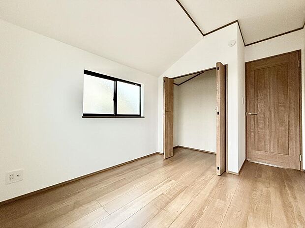 ■窓の配置や通気性の良い設計で部屋の空気がこもらず、常に新鮮な空気が流れます