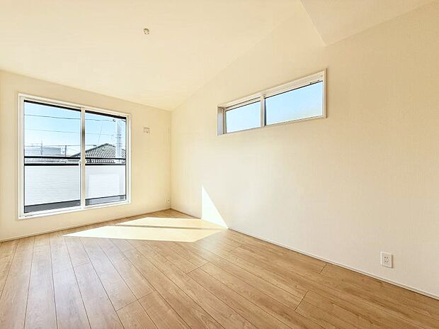 ■落ち着いた色合いのお部屋で穏やかな時間を楽しめます