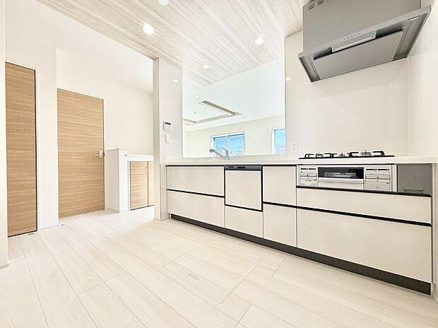 ■家族の絆を深める、温もりのあるキッチン