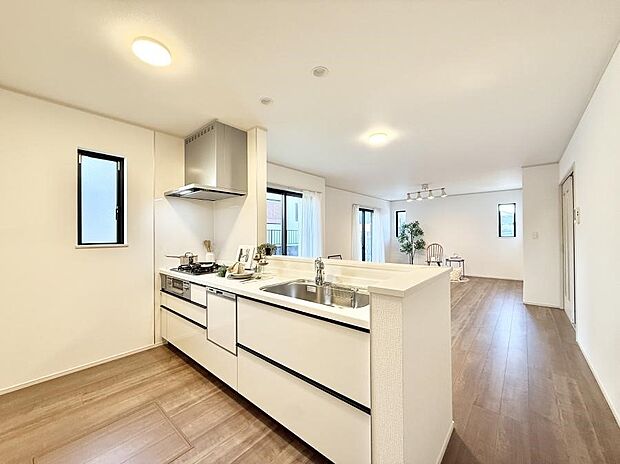 ■会話が深まる対面キッチン!家族との会話がはずみます!