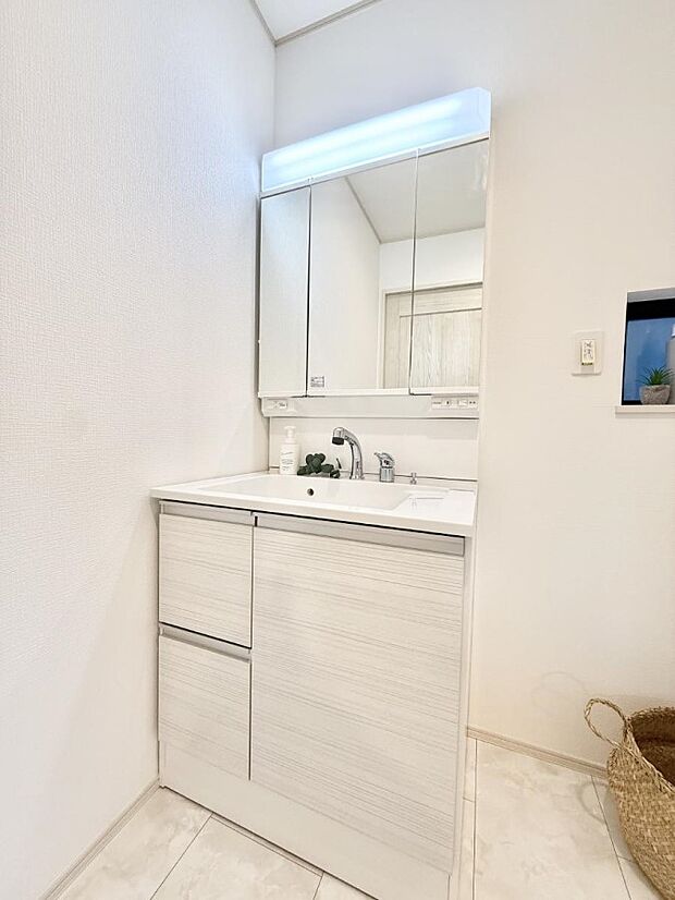 ■朝の準備がスムーズにできる広さです