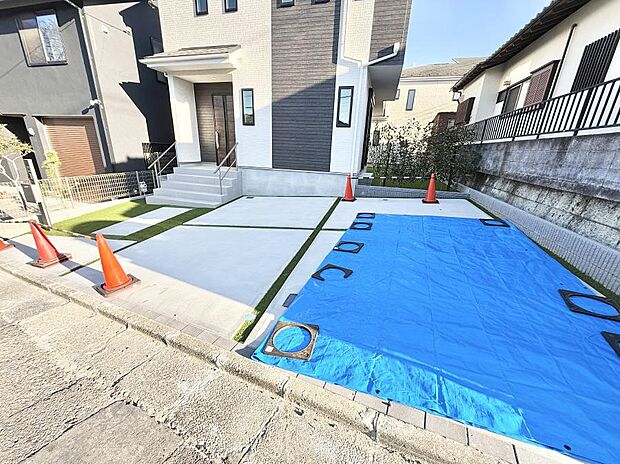 ■駐車スペース2台可能なゆとりのある敷地です!