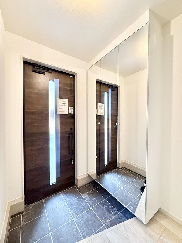 ■ シンプルで美しく、快適な暮らしの入り口